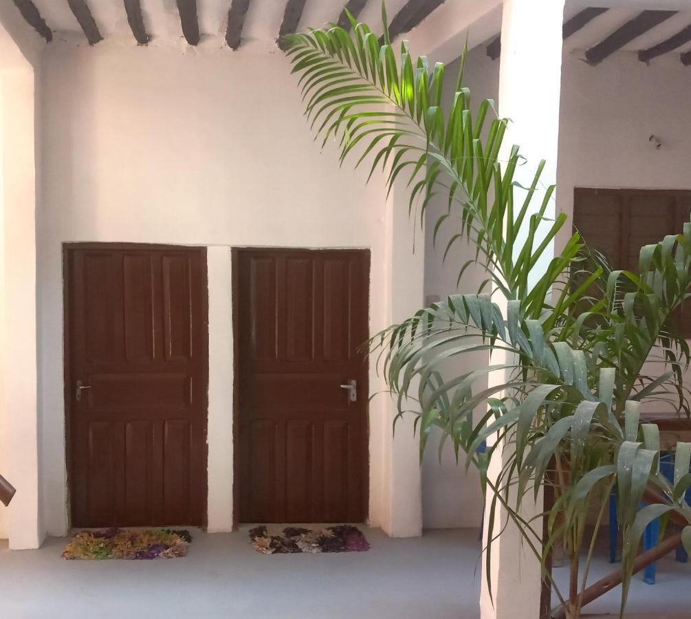 גאמביאני New Iddi Villa מראה חיצוני תמונה